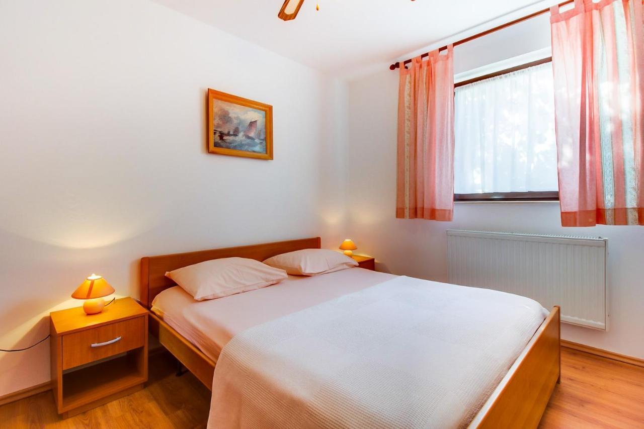 Apartments With A Parking Space Mali Losinj Luaran gambar