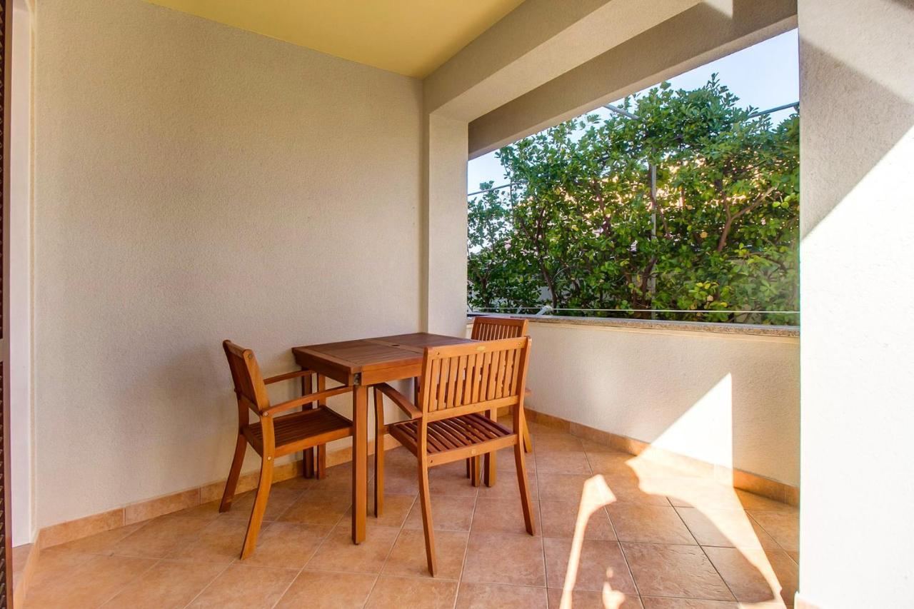 Apartments With A Parking Space Mali Losinj Luaran gambar