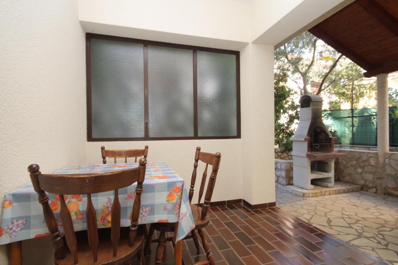 Apartments With A Parking Space Mali Losinj Luaran gambar